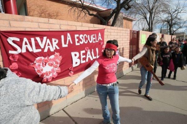 Salvar Escuela Beall Abarazar